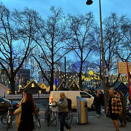 Apartamento 4 Min Naehe Von Hbf Und Dom Mit Garten ,balkon & Office Colonia