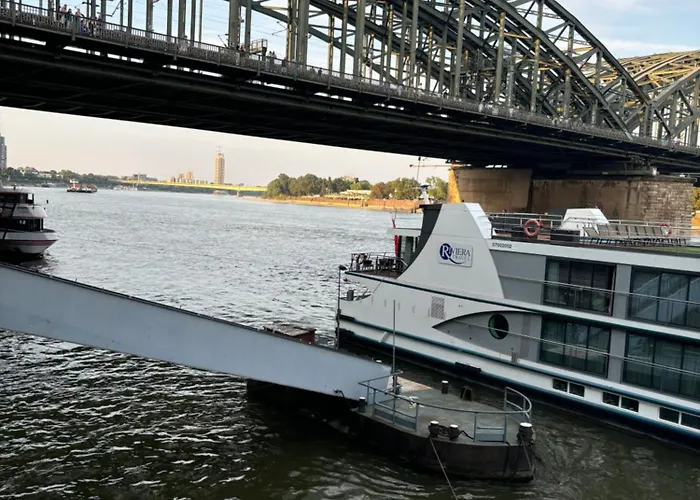 Apartament 4 Min Naehe Von Hbf Und Dom Mit Garten ,balkon & Office Kolonia